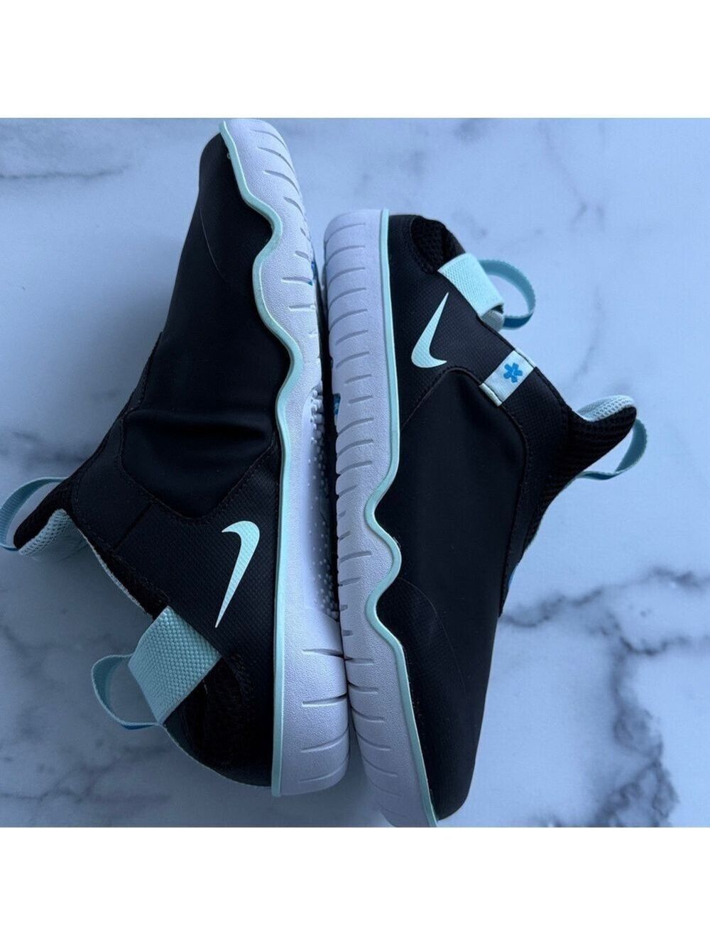 Nike Air Zoom Pulse Sneaker Shoe in Black Blue Hero Teal Tint Size M6.5 W8 NIB - Picture 8 of 13